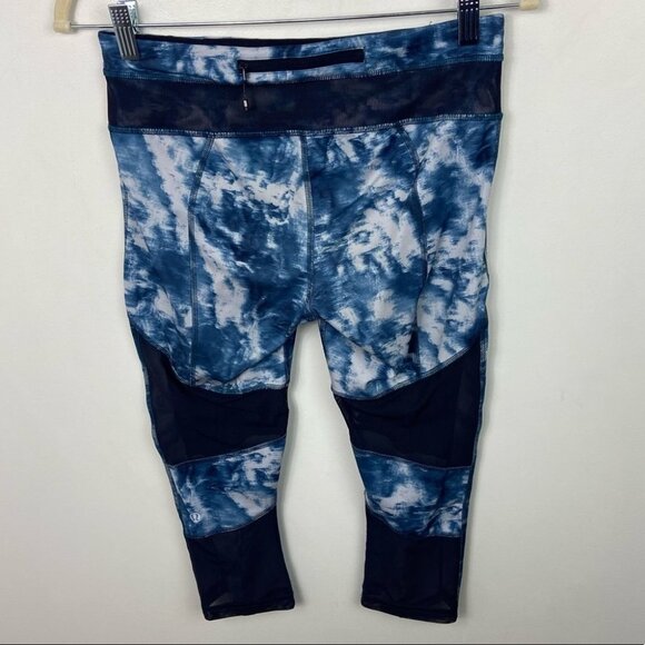 Lululemon Mesh With Me Crop Leggings Blue Printed Size 6 Yoga Running Fitness - Picture 6 of 11